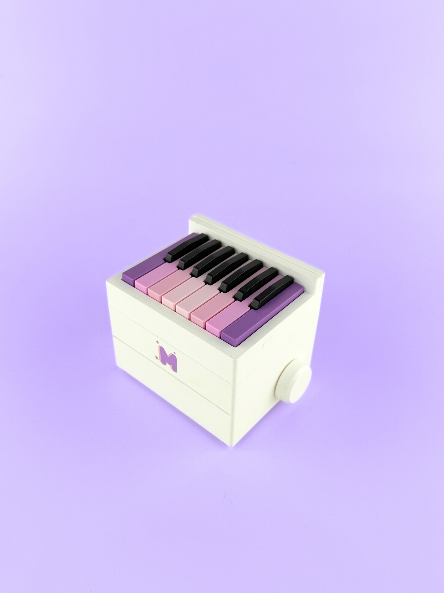 Ariana Grande Piano Calendar 2026